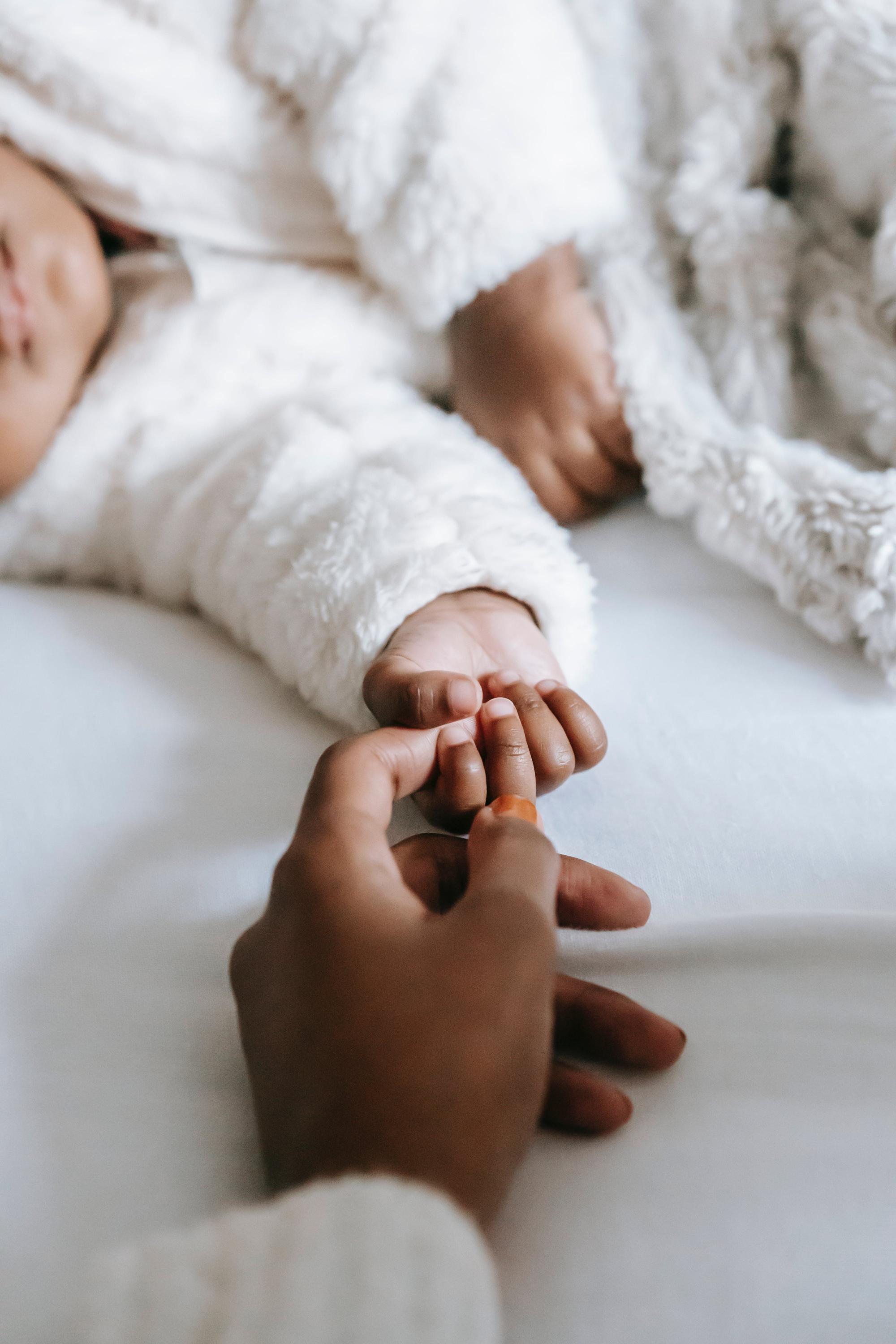 Techniki uspokajania niemowląt przed snem